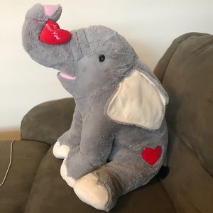 Big stuffed elephant plush toy